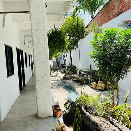 Apartamento Tr-a5d De Doble Cerca Al Castillo De San Felipe Con Piscina, Aire Acondicionado Y Wifi